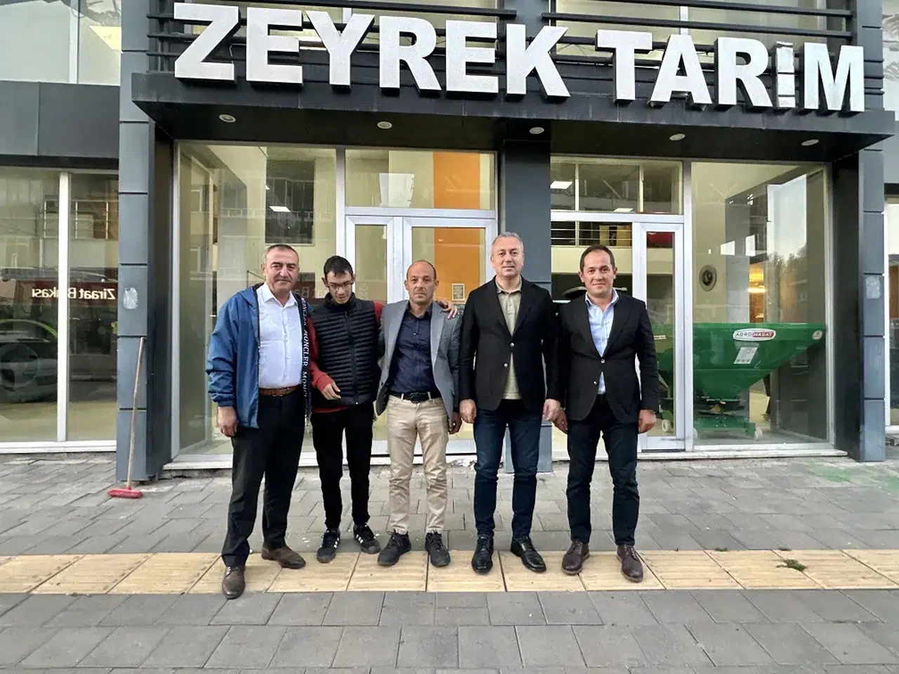 Sivas Belediye Başkanı Uzun’dan Hafik esnafına ziyaret