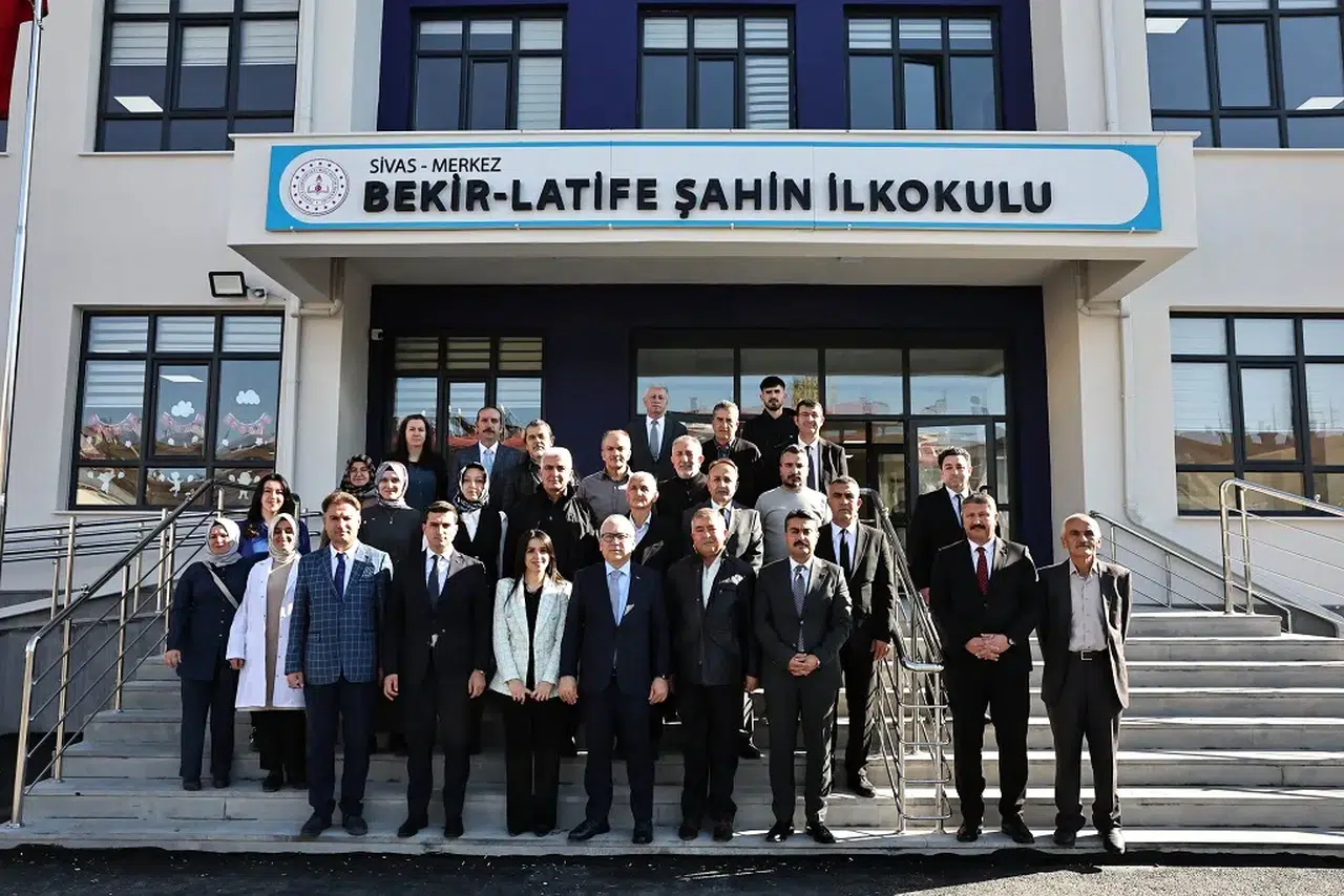 Sivas’ta eğitime yeni bir nefes: Bekir-Latife Şahin İlkokulu açıldı