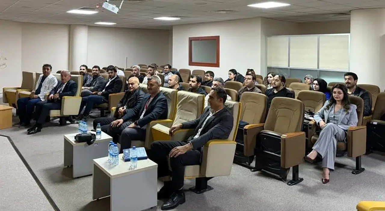 Sivas Devlet Hastanesi’nde Hekimler toplandı, planlar konuşuldu