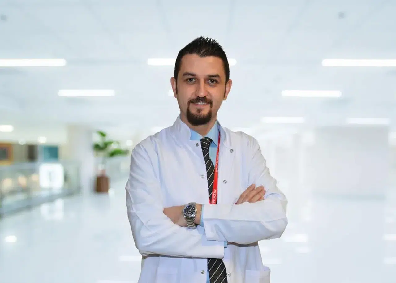 Karın ağrısı ve gaz 3 aydan uzun sürüyorsa dikkat! Uzman uyardı