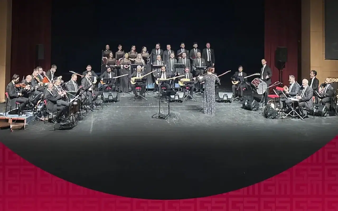 Sivas’ta müzikseverleri heyecanlandıran 90. yıl sürprizi