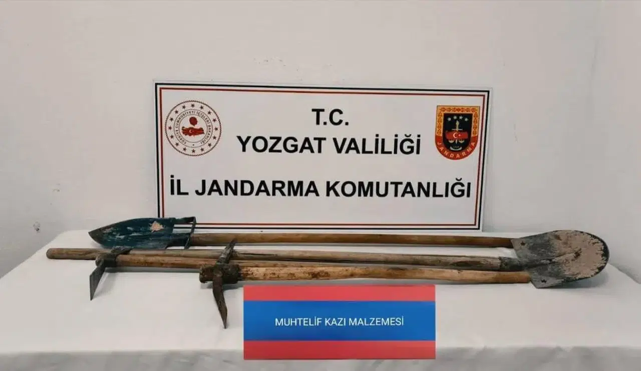 Kaçak Kazıya Jandarma'dan Suç Üstü