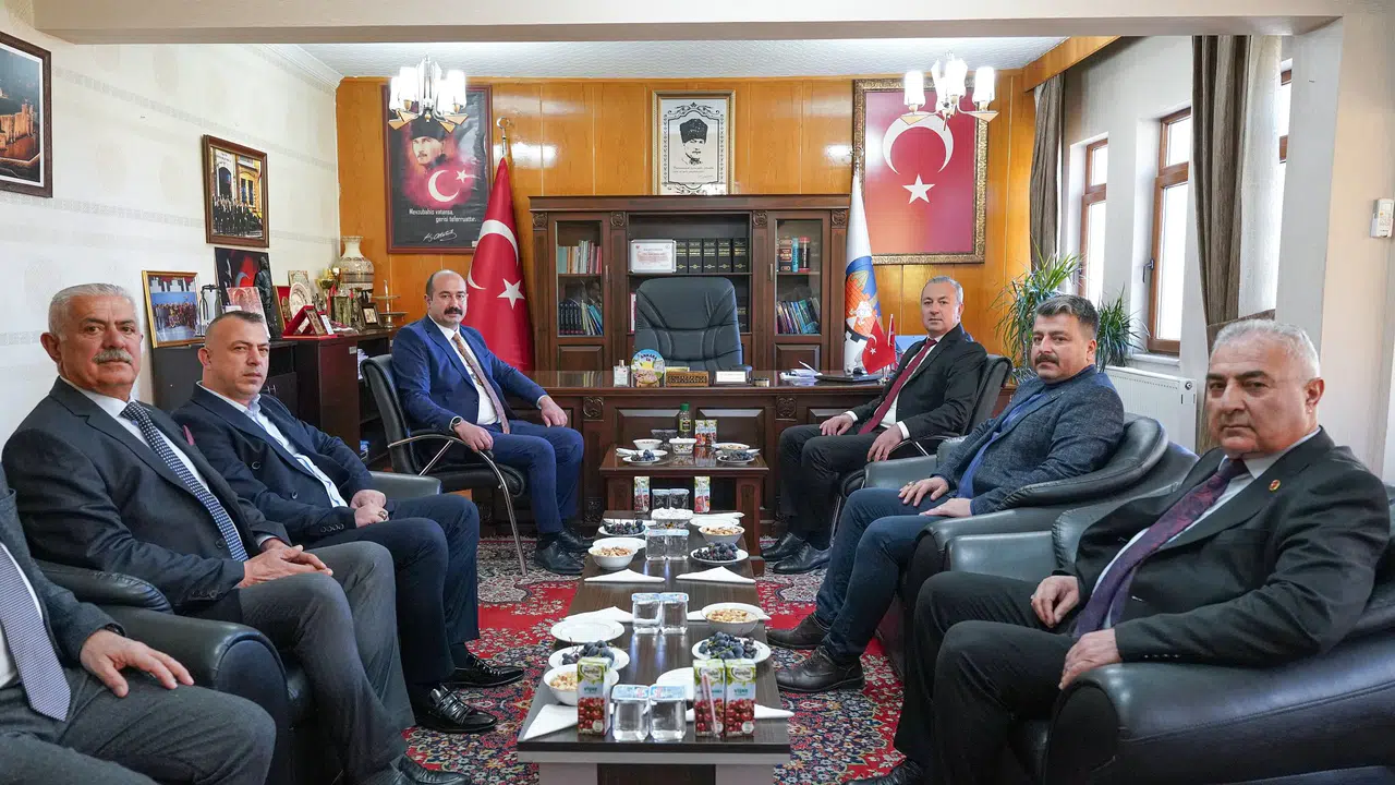 Başkan Uzun’un Divriği'deki Kritik Temasları! Hangi Konular Ele Alındı?