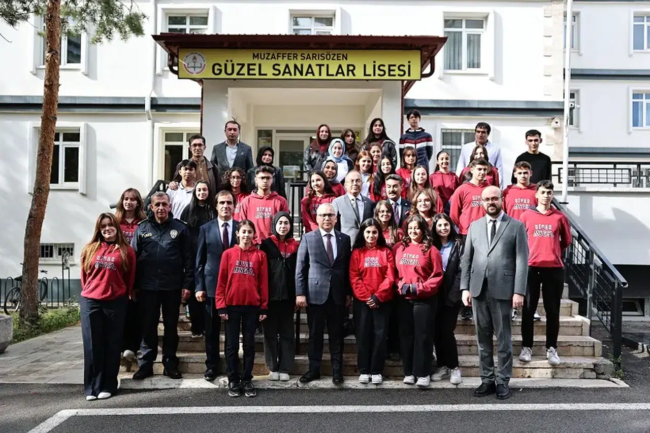 Sivas Valisi Şimşek’ten Güzel Sanatlar’a ziyaret