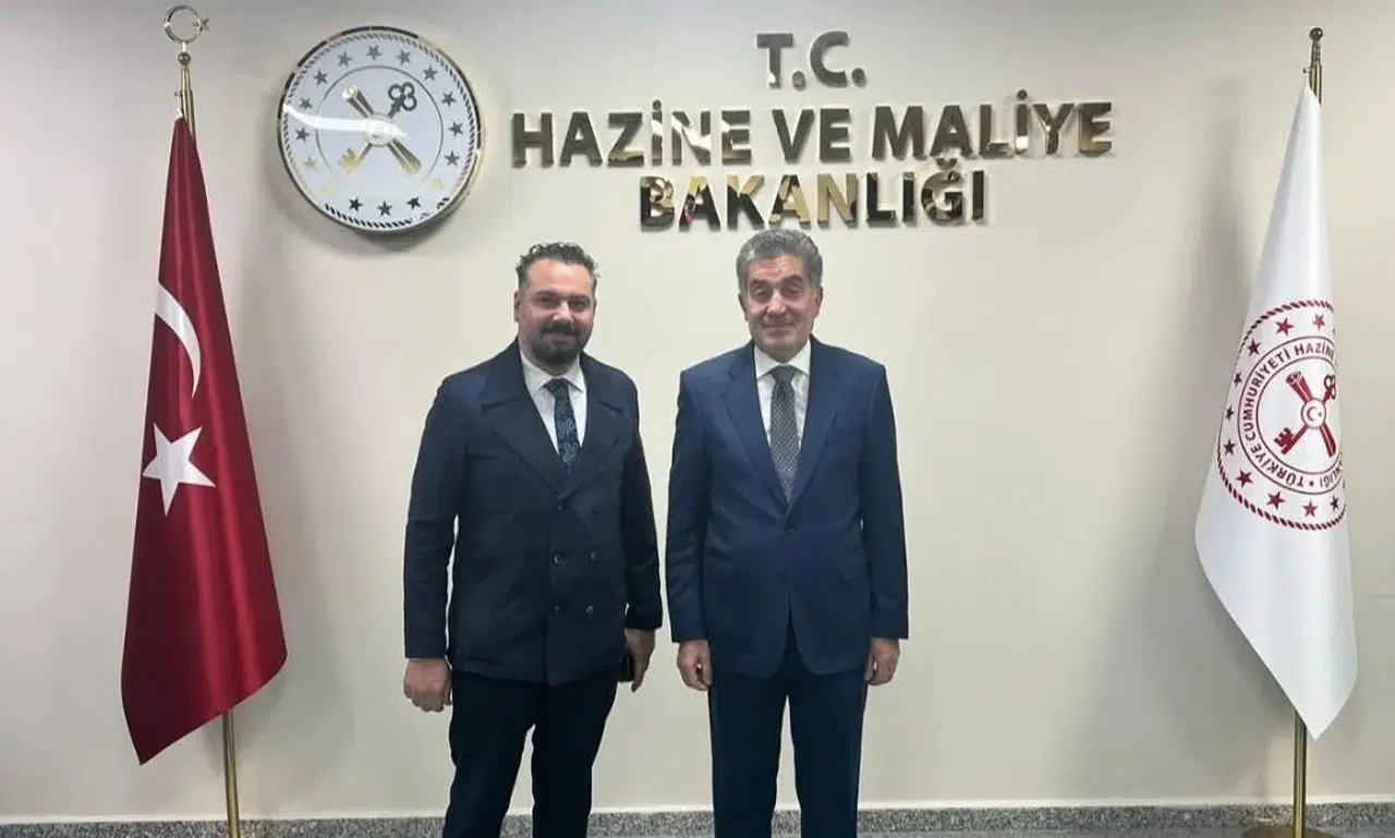 Sivaslı Emlakçılardan Bakanlığa çağrı: Sorunlarımız görmezden gelinmemeli