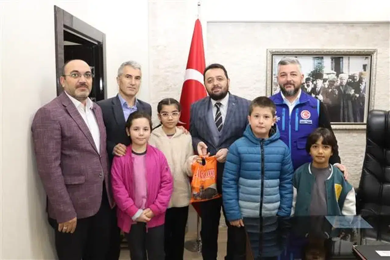 Sivaslı çocuklardan Filistin’e gönül köprüsü: Bir kermes, bin umut