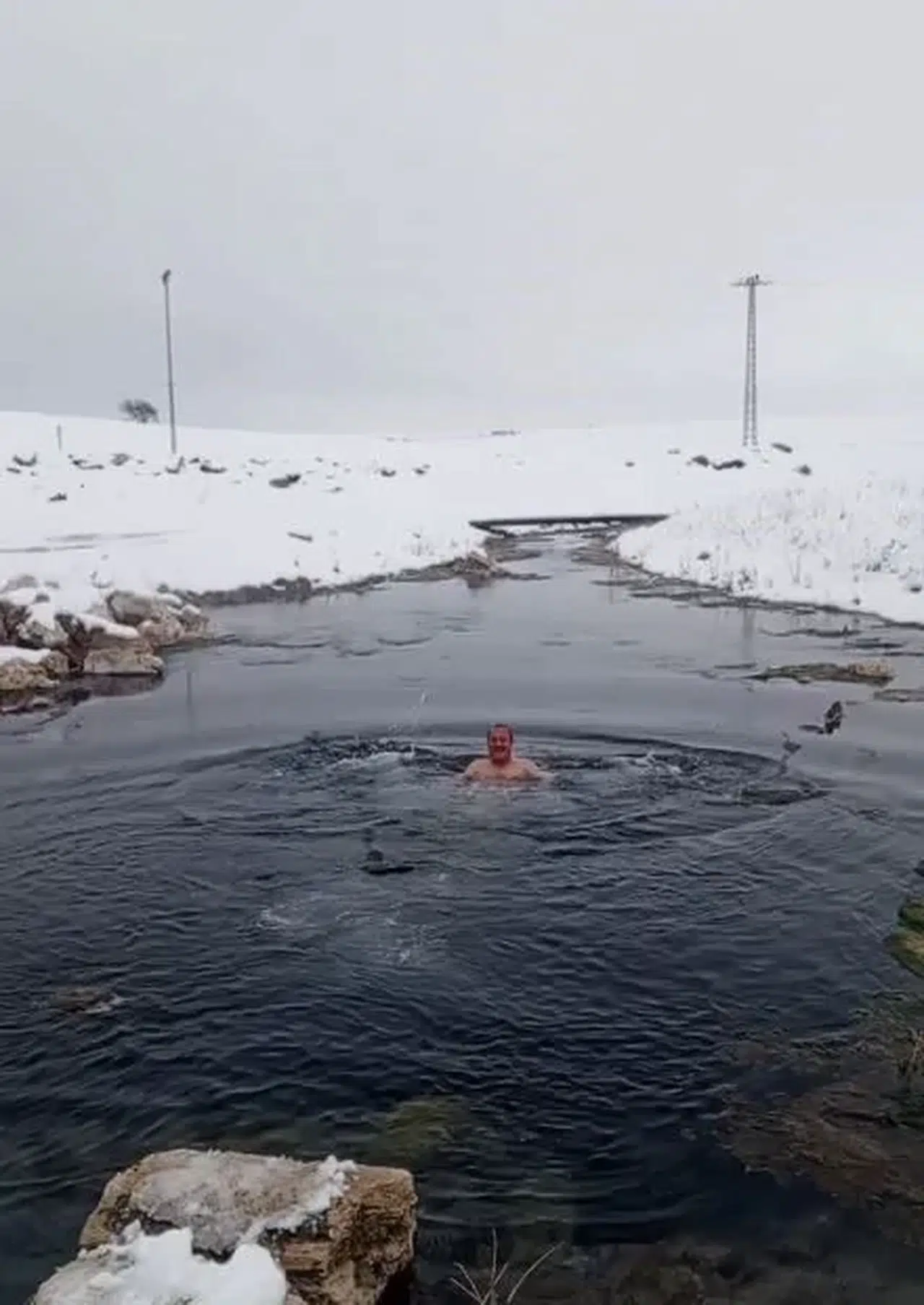 Sivas'ın Ayazında Akılalmaz Görüntü! İşte O Çılgın Anlar!
