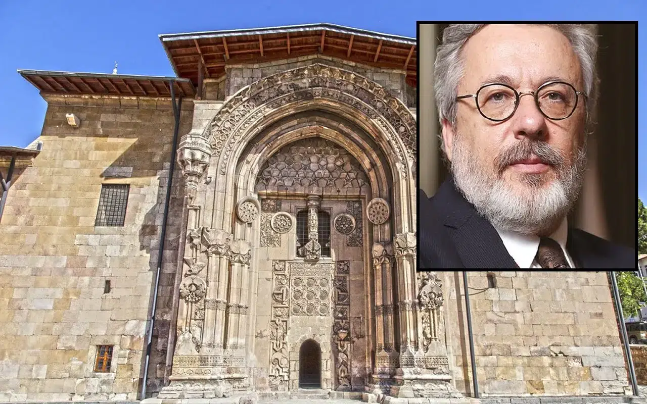 Sivas Divriği Ulu Cami kapısına Prof. Kılıç’tan önemli benzetme