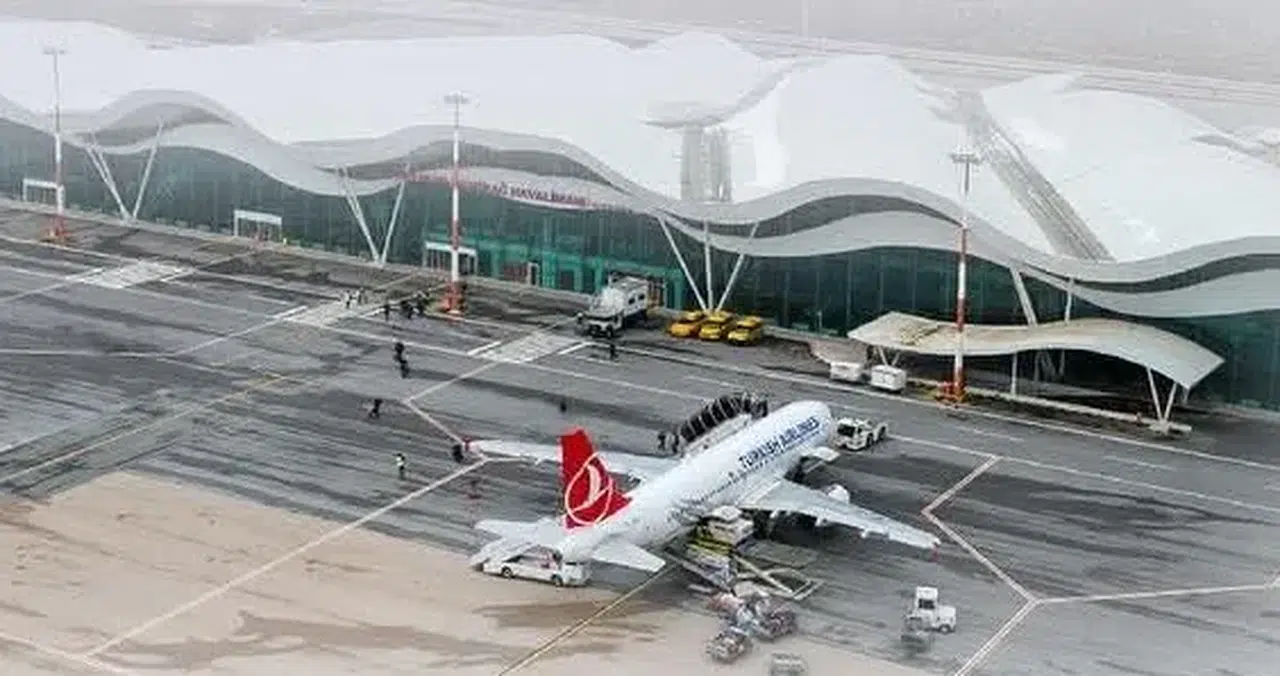 Sivas'ta hava yoluyla 43 bin 464, 10 ayda 437 bin 517 yolcu taşındı