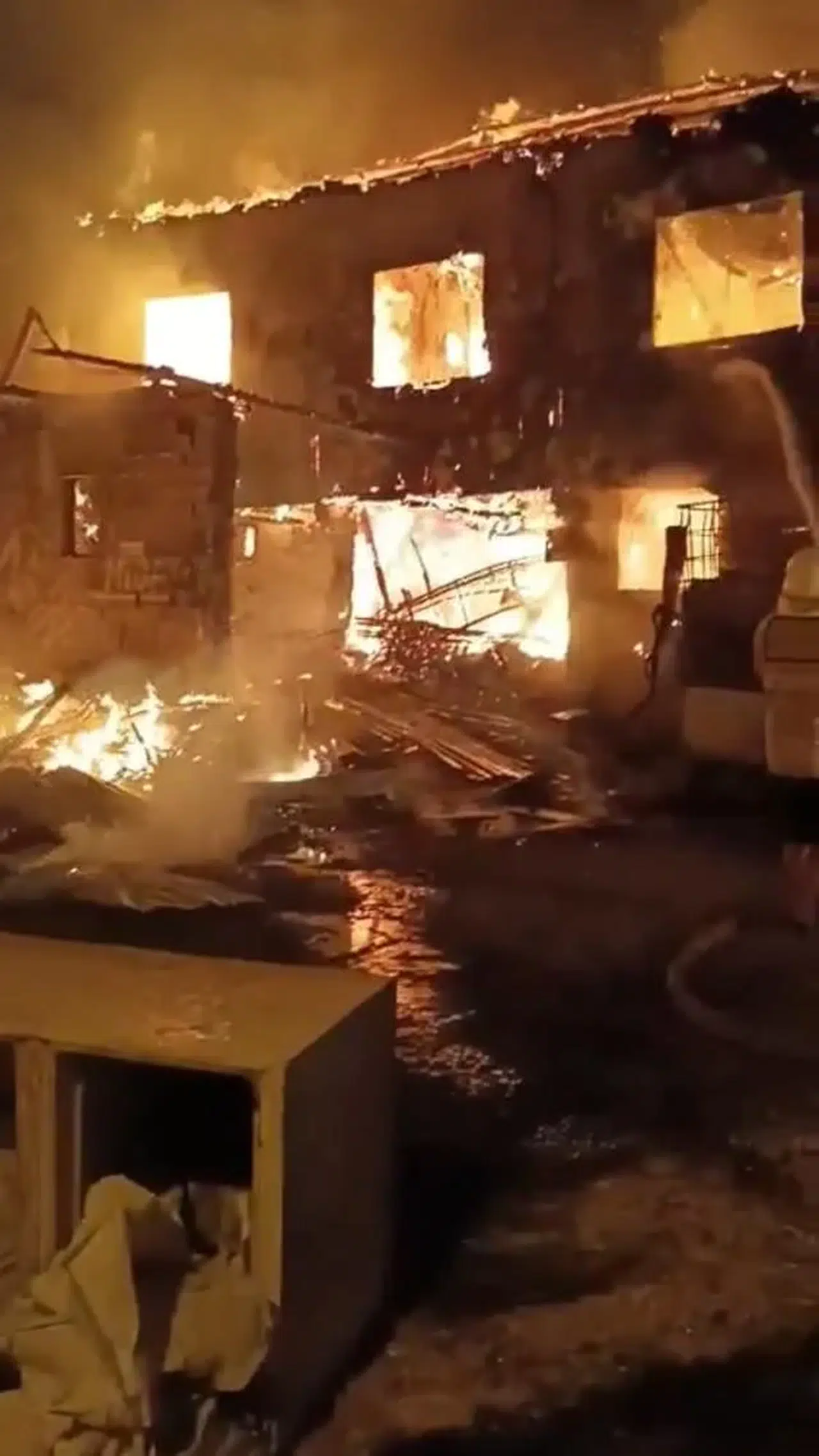 Köy Evinde Dehşet Yaşandı! Görme Engelli Adam Yangına Yenildi!