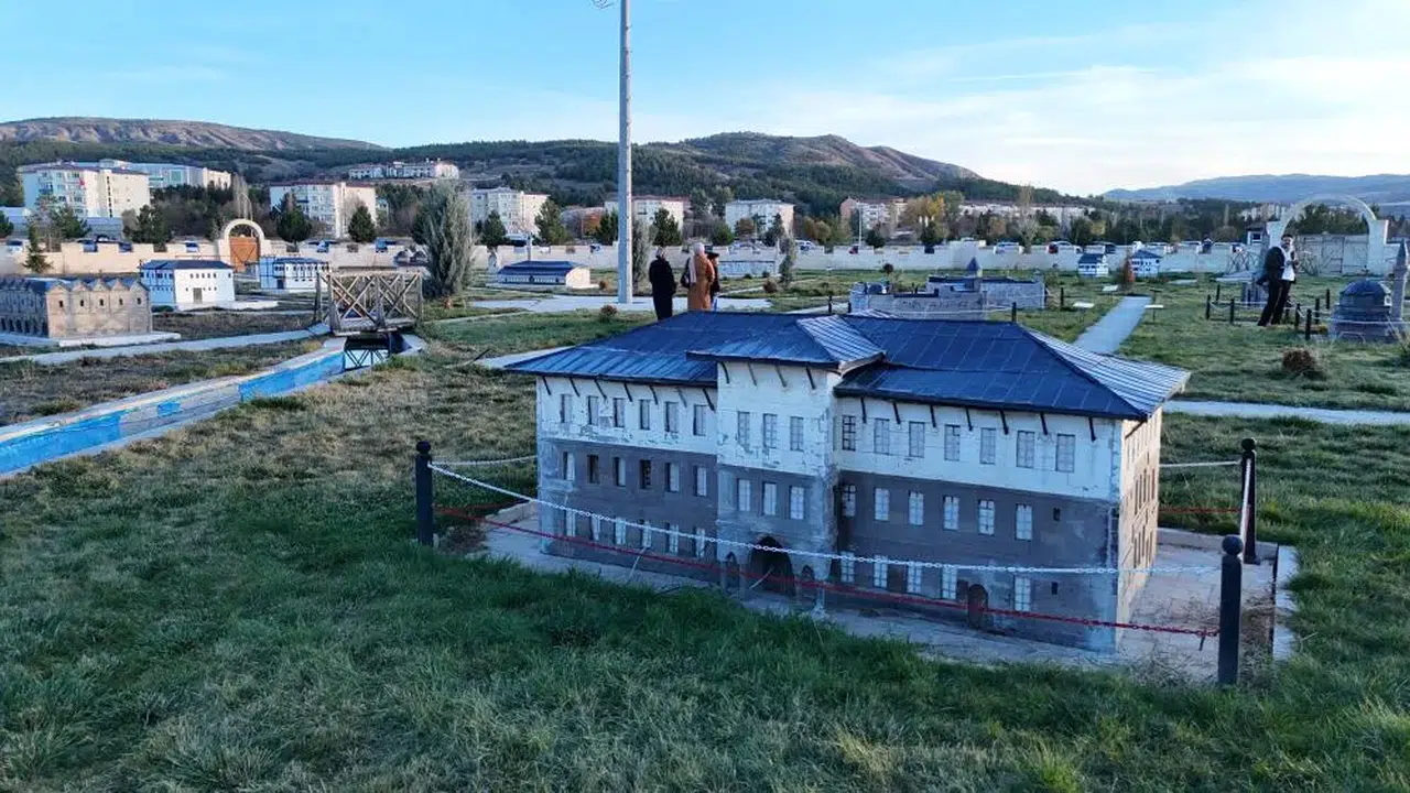 Sivas’ta minyatürle miras canlanıyor