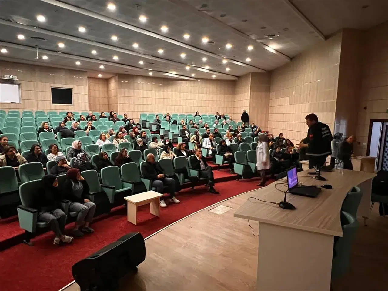 Sivas’ta hastanede Belediyeden dikkat çeken eğitim