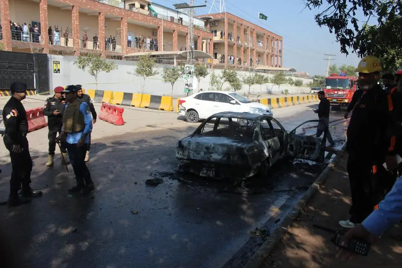 Mahkeme Önünde İntihar Saldırısı 12 Ölü, 27 Yaralı!