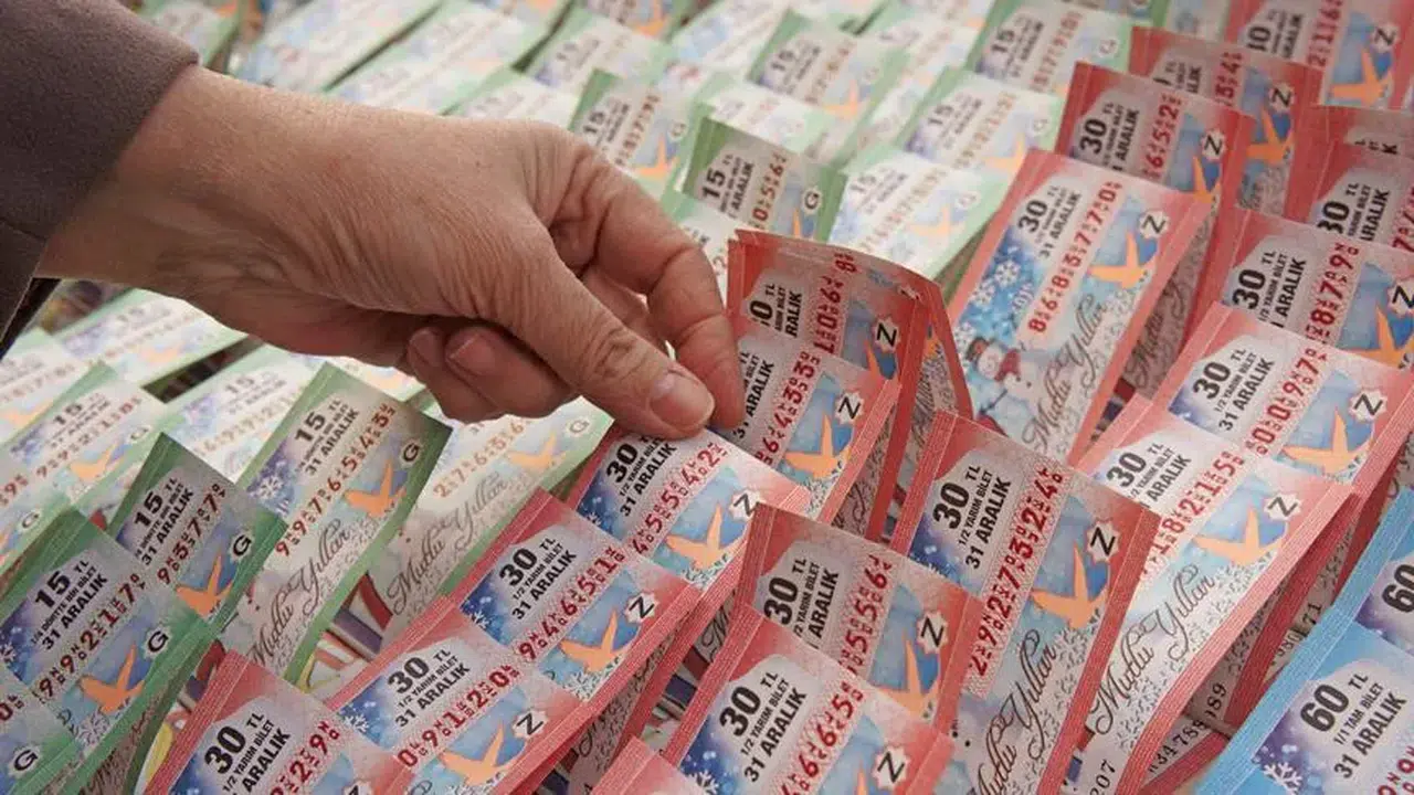 Milli Piyango Yılbaşı İkramiyesi Ne Kadar? Sivas'ta O Yılbaşı Biletleri Satışa Çıkıyor!
