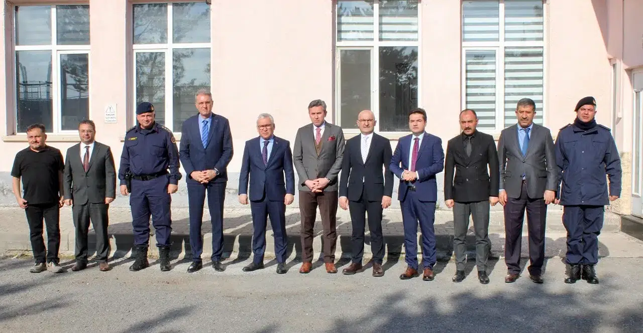 Sivas’ta Cezaevinde yapılan çalışmalar Vali’nin gündeminde