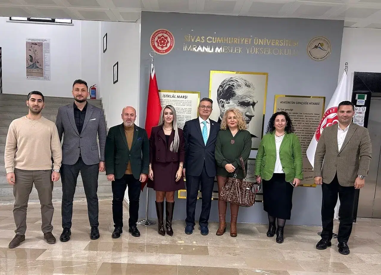 İmranlı’da öğrenciye yol gösterildi: Kariyerin kapılarını aralayan seminer