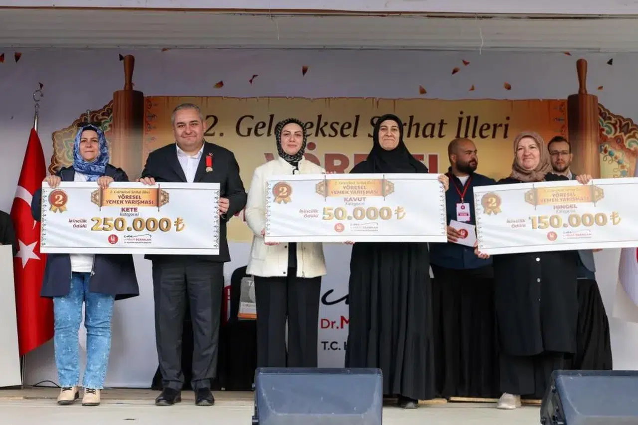 Sivaslılar Keçiören'de yöresel yemeklerde de gururlandırdı