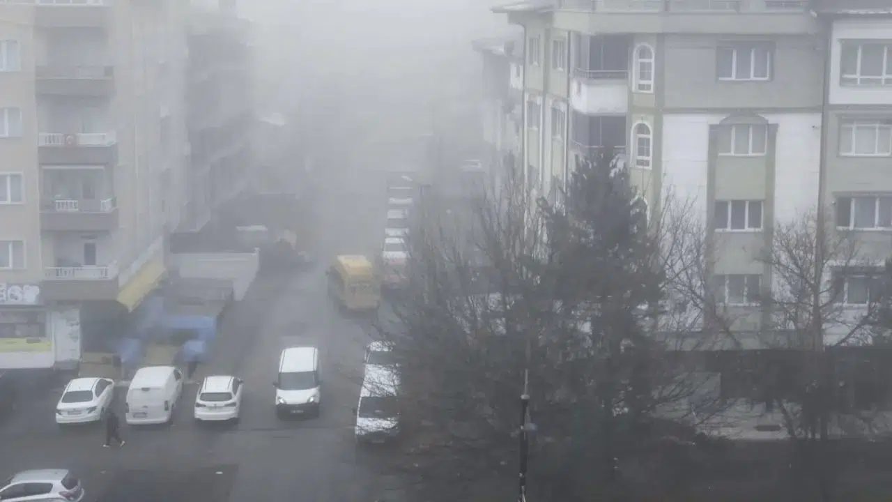 Sivas’ta öğrencilerle birlikte sabah hayat yeniden hızlandı