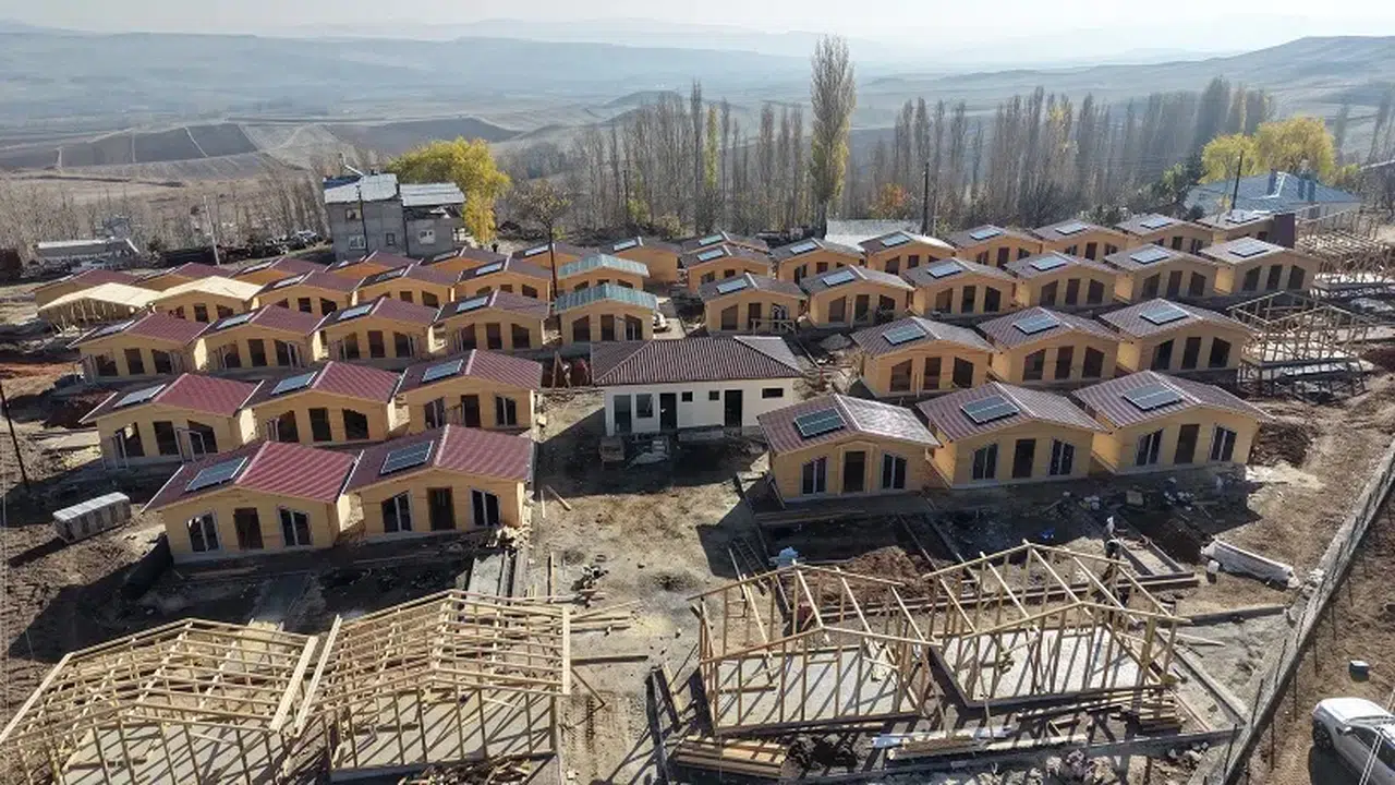 Sivas Sıcak Çermik’te altyapı ve çevre düzenlemesi sürüyor