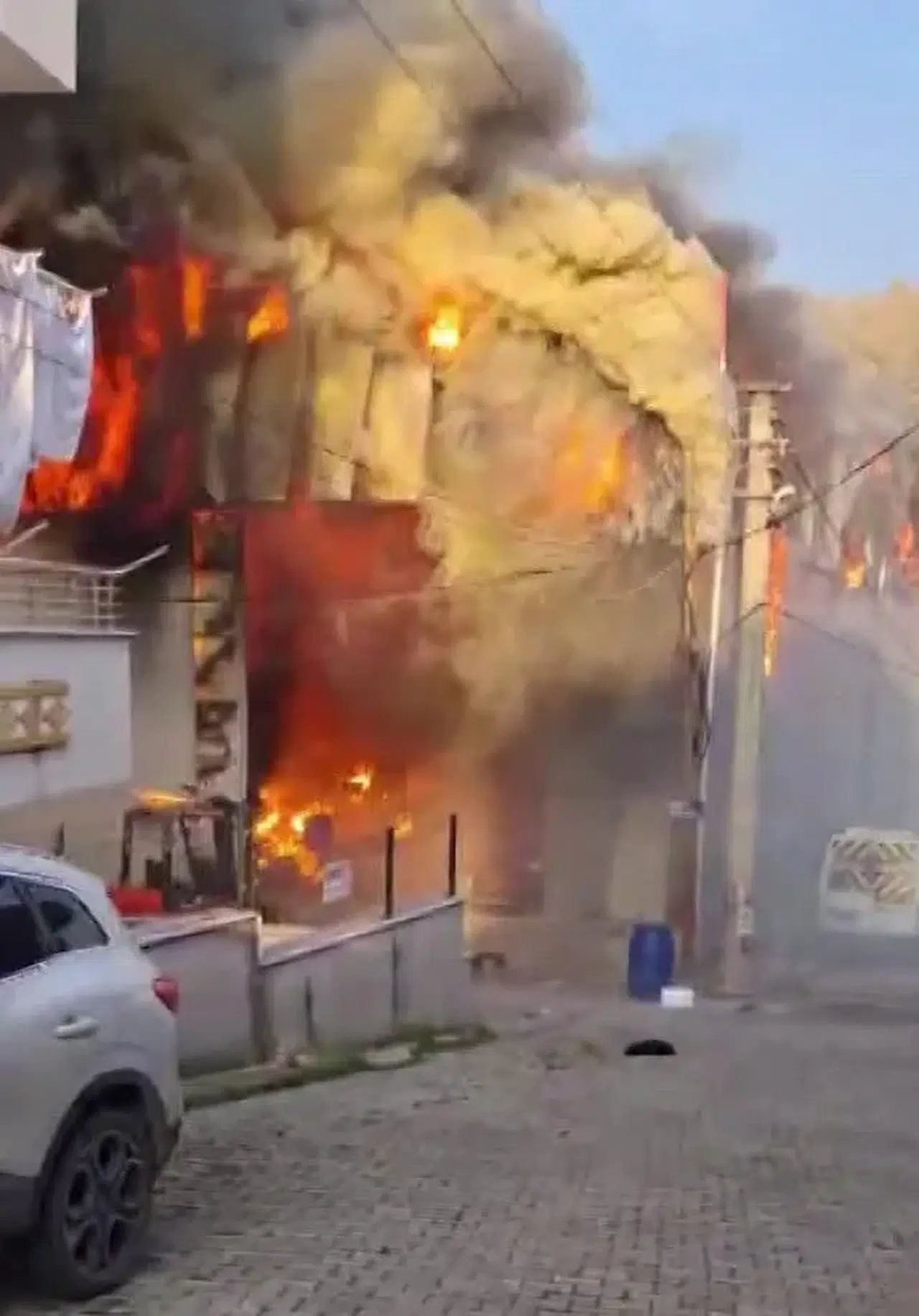 Korkunç Yangın Faciası 6 Ölü,7 Yaralı!