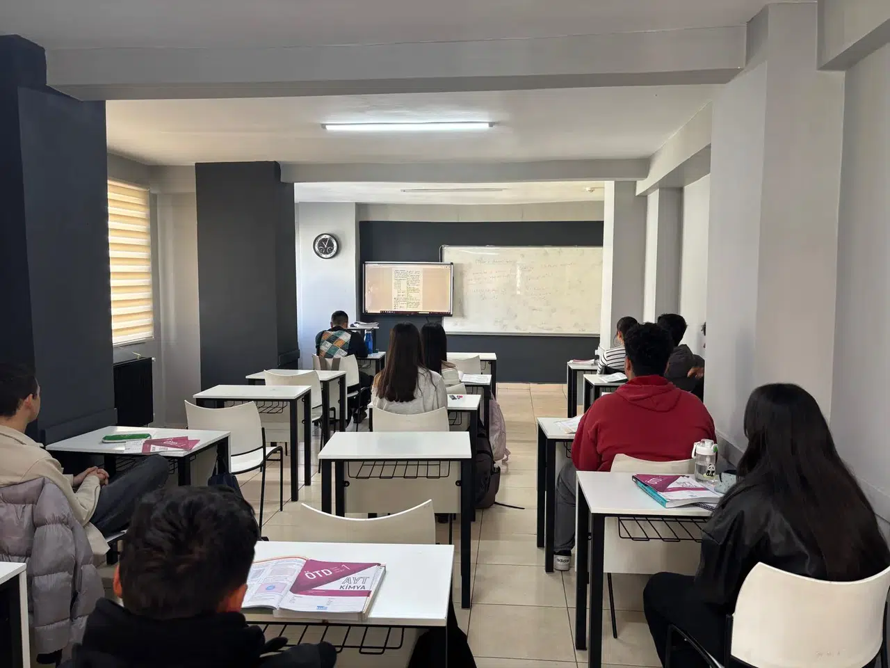 Sivaslı Gençlerin Gelecek Planı Değişti!