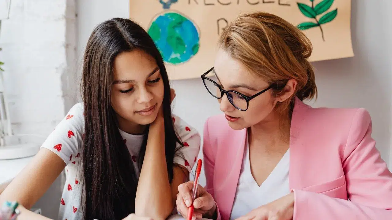 Poliklinikler O Şikayetle Doldu Taştı! Kız Çocukları Büyük Risk Altında!