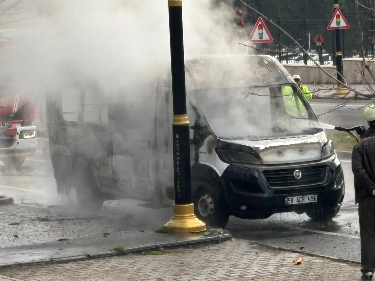 Sivas'ta sabah saatlerinde korkutan yangın