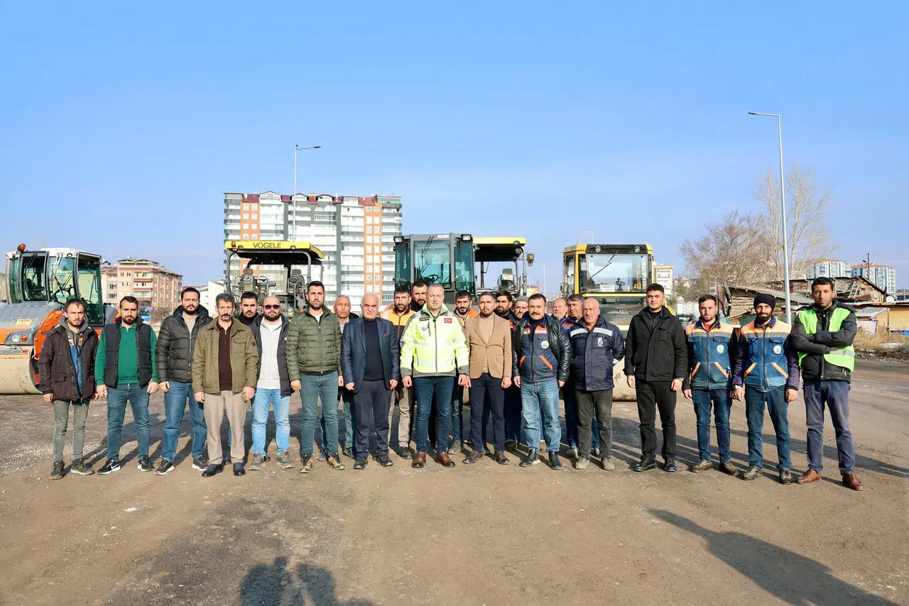 Başkan Uzun Sahada! Asfalt Çalışmaları Denetlendi