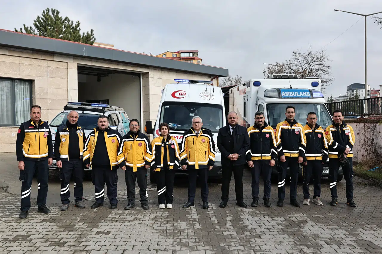 Şimşek'ten sağlık çalışanlarına moral veren anlamlı ziyaret