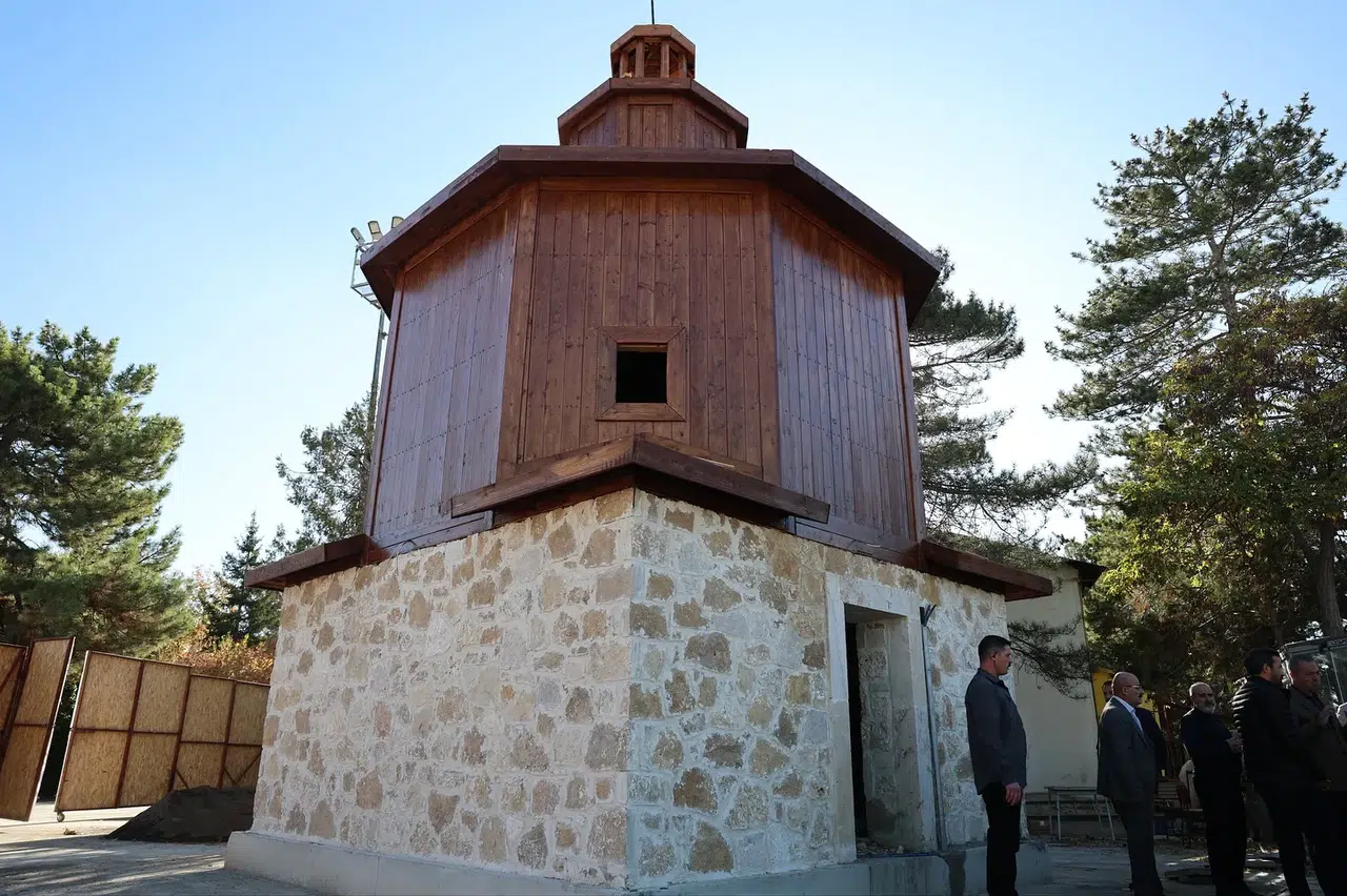 Sivas'ın Simgesi Canlanıyor! Tarihi Saat Kulesi Açılışa Hazır