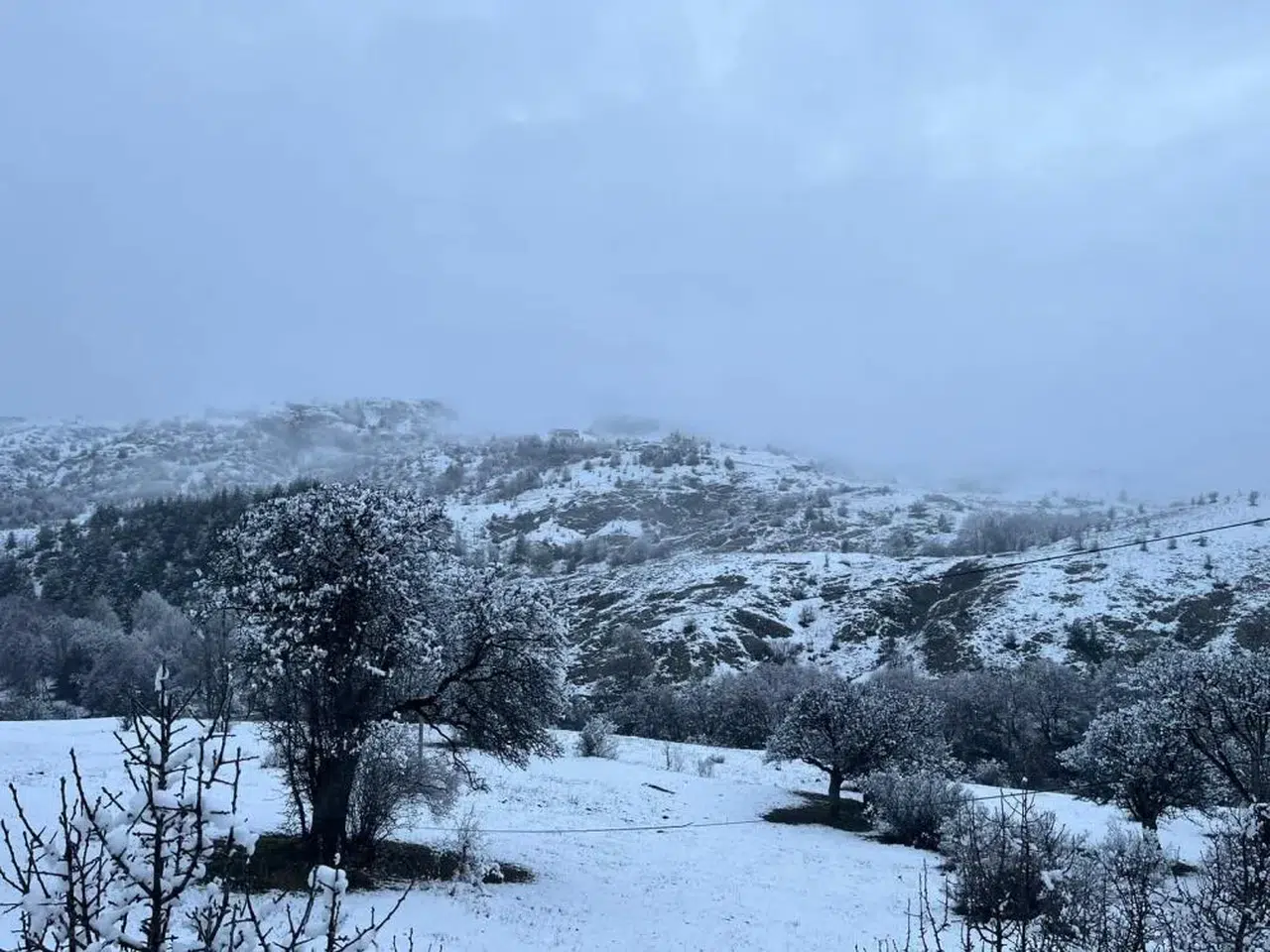 Sivas'ın Karadeniz yolu karla kaplandı