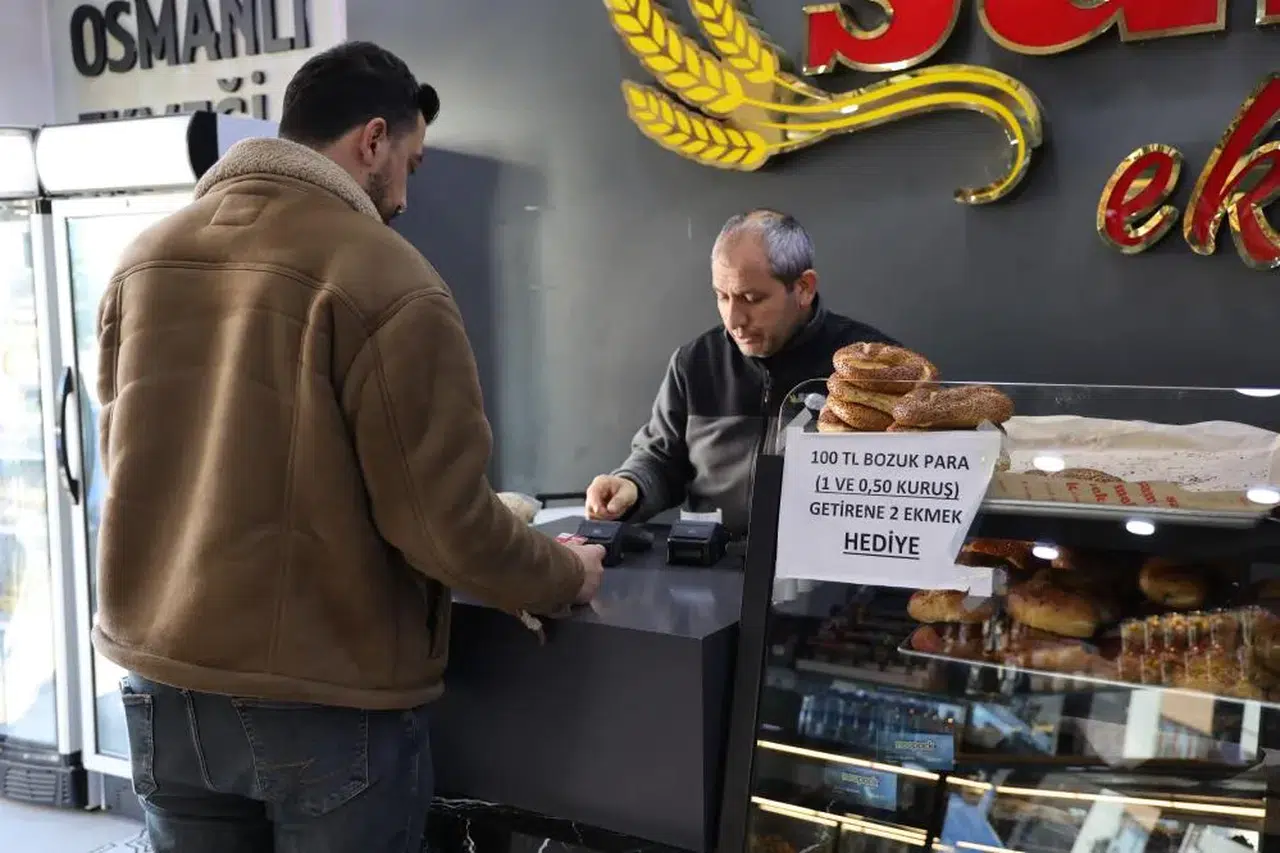 Bozuk Para Çilesi Bitti! Sivaslı Fırıncının Zekice Çözümü Gündem Oldu!