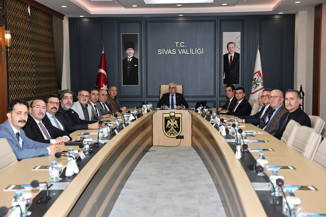 Sivas'ta Film Festivali İçin Kritik Zirve! Heyecan Dorukta!