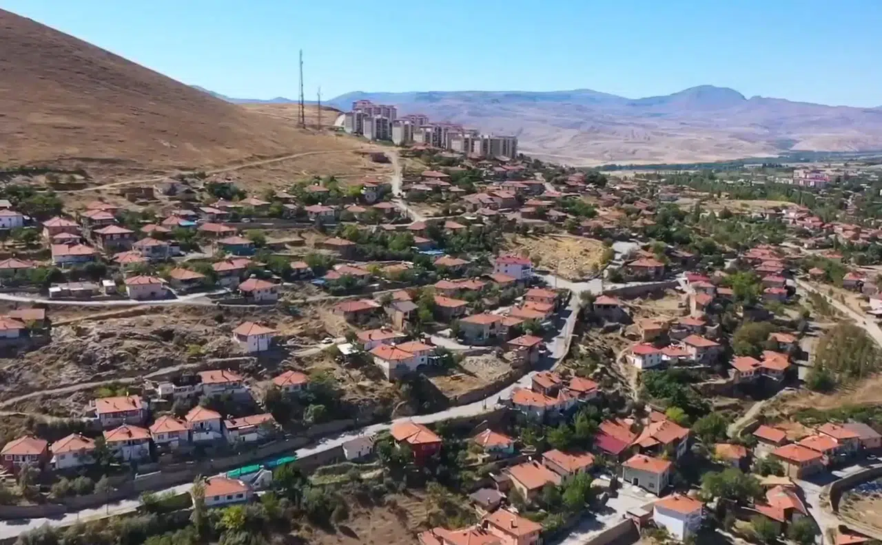 Sivas Valiliği Duyurdu! Divriği'de Hayatın Seyrini Değiştiren Projeler!