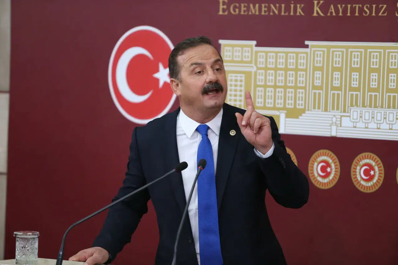 Yavuz Ağıralioğlu: Artık Mesele Rozet ve Parti Bağlılığını Aşmıştır!