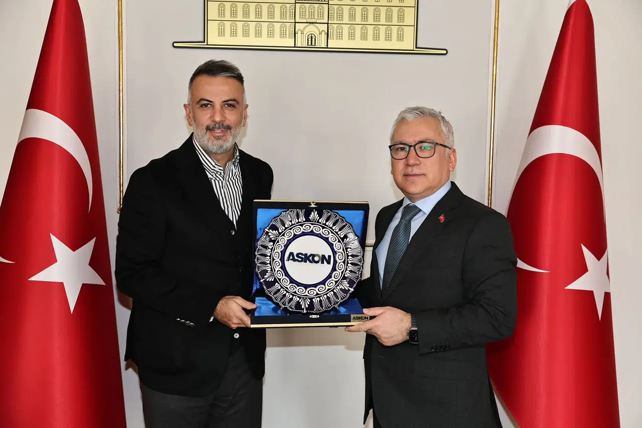 Orhan Aydın'dan Vali Ziyareti: Sivas'ın Kalkınma Vizyonu Konuşuldu!