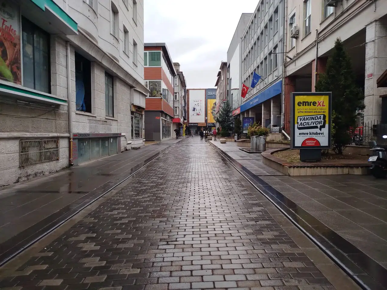 Sivas’ta Yağmur Yağıyor, Esnafın Yüzü Gülüyor!