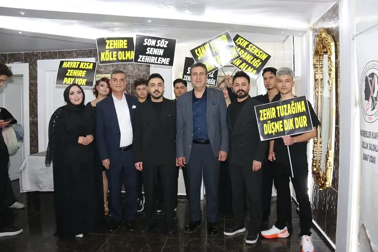 Sivas'ta kuaförlerden kreasyon değil, hayata dokunan uyarı