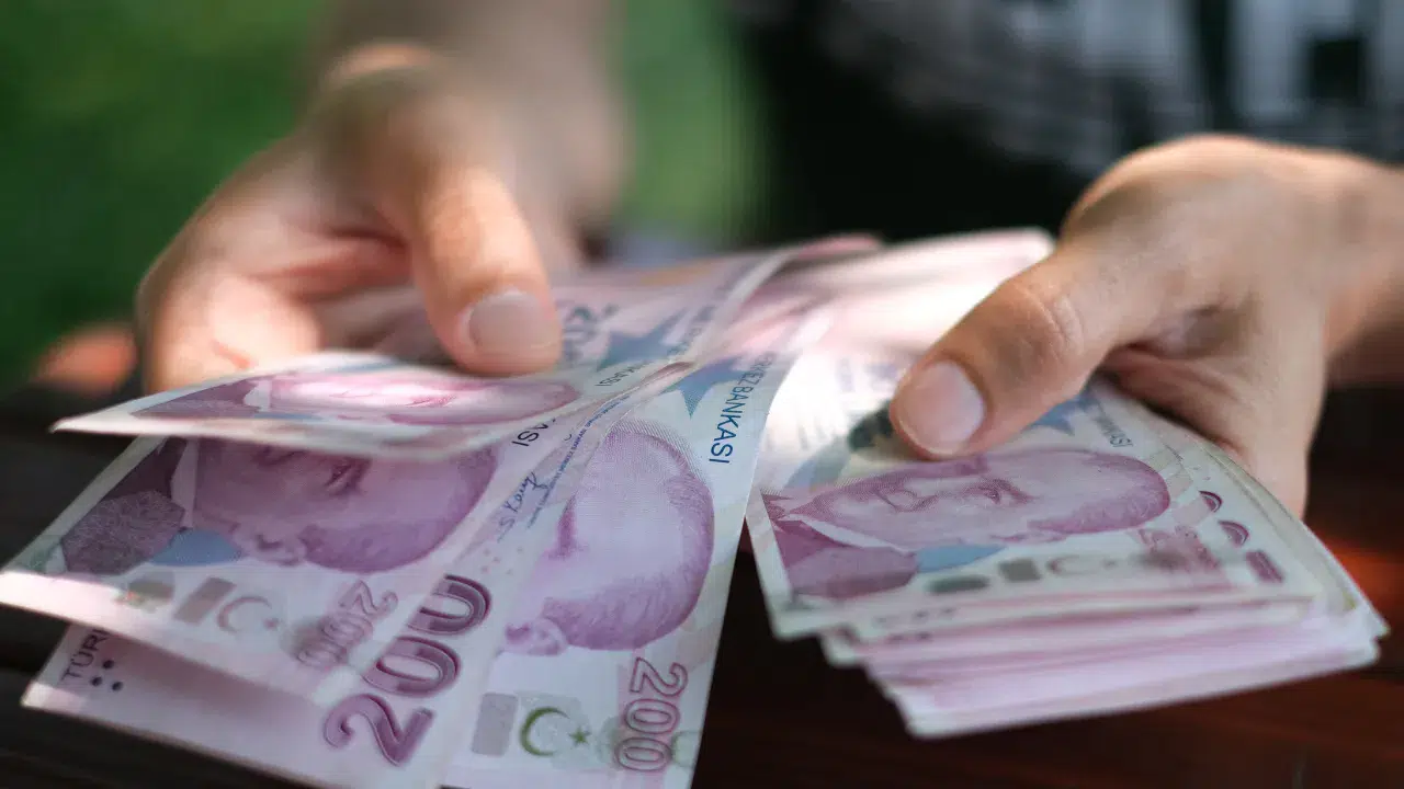 Milyonların Umudu Oldu! Kademeli Emeklilikte Yeni Dönem Kapıda: Kimler Yararlanabilecek?