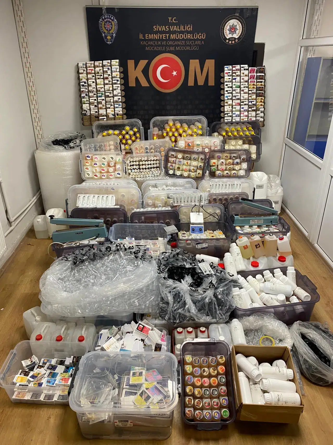 1 Tonu Aşkın Kaçak Likit! Sivas'ta Dev Operasyon