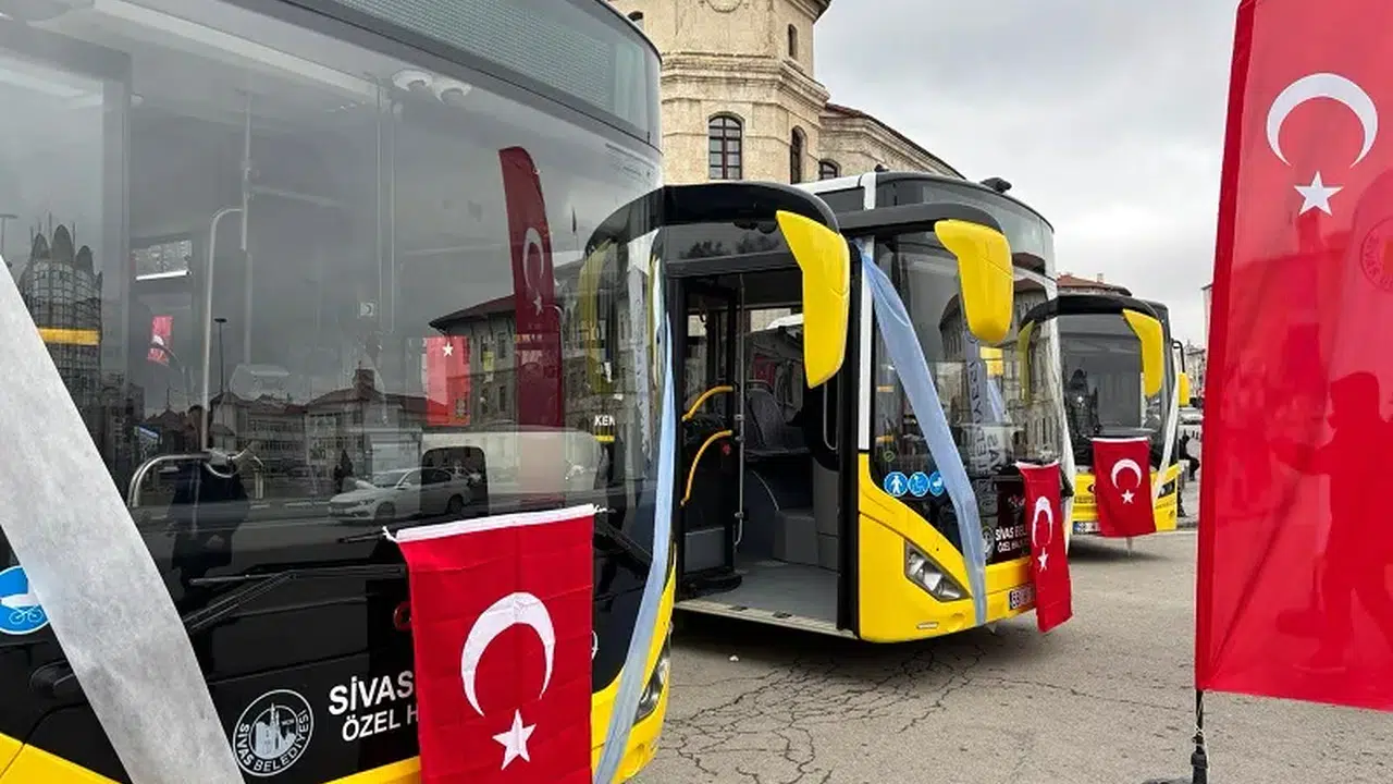 Sivas ulaşımında yeni dönem başlıyor! Vatandaşların ilk yorumu dikkat çekti