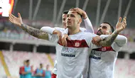 Sivasspor Tribünleri Onu Bekliyordu, İmza Çin’e Atıldı