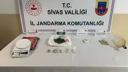 Sivas’ta bir evde yapılan arama herkesi şaşırttı! Jandarma göz açtırmadı