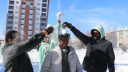 Afrika’nın Sıcağından Sivas’ın Ayazına! Hayatlarında İlk Kez Gördüler!