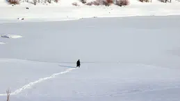 2 Bin 552 Rakımlı Sivas Yıldız Dağı'nın Eteğindeki O Göl de Buz Tuttu!