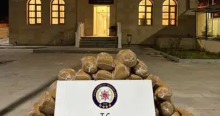 Sivas'ta Ortak Operasyon! Yol Kontrolünde Büyük Sevkiyat Durduruldu!