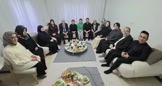 Ramazan Bereketini Paylaşmak İçin Aile Ziyaretine Gittiler