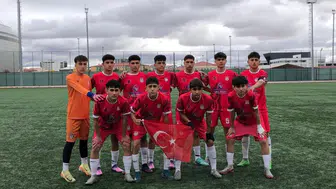 Sivas’ta Cumhuriyet Coşkusu! Gençler Bayraklarla Çıktı, Zaferle Döndü