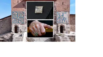 Sivas Çifte Minareli Medrese’nden ilham alınan rozetler