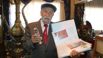 Sivas’ta Vefat Eden Eşinin Saçlarını Bibloda Saklayan Âşık Son Yolculukta